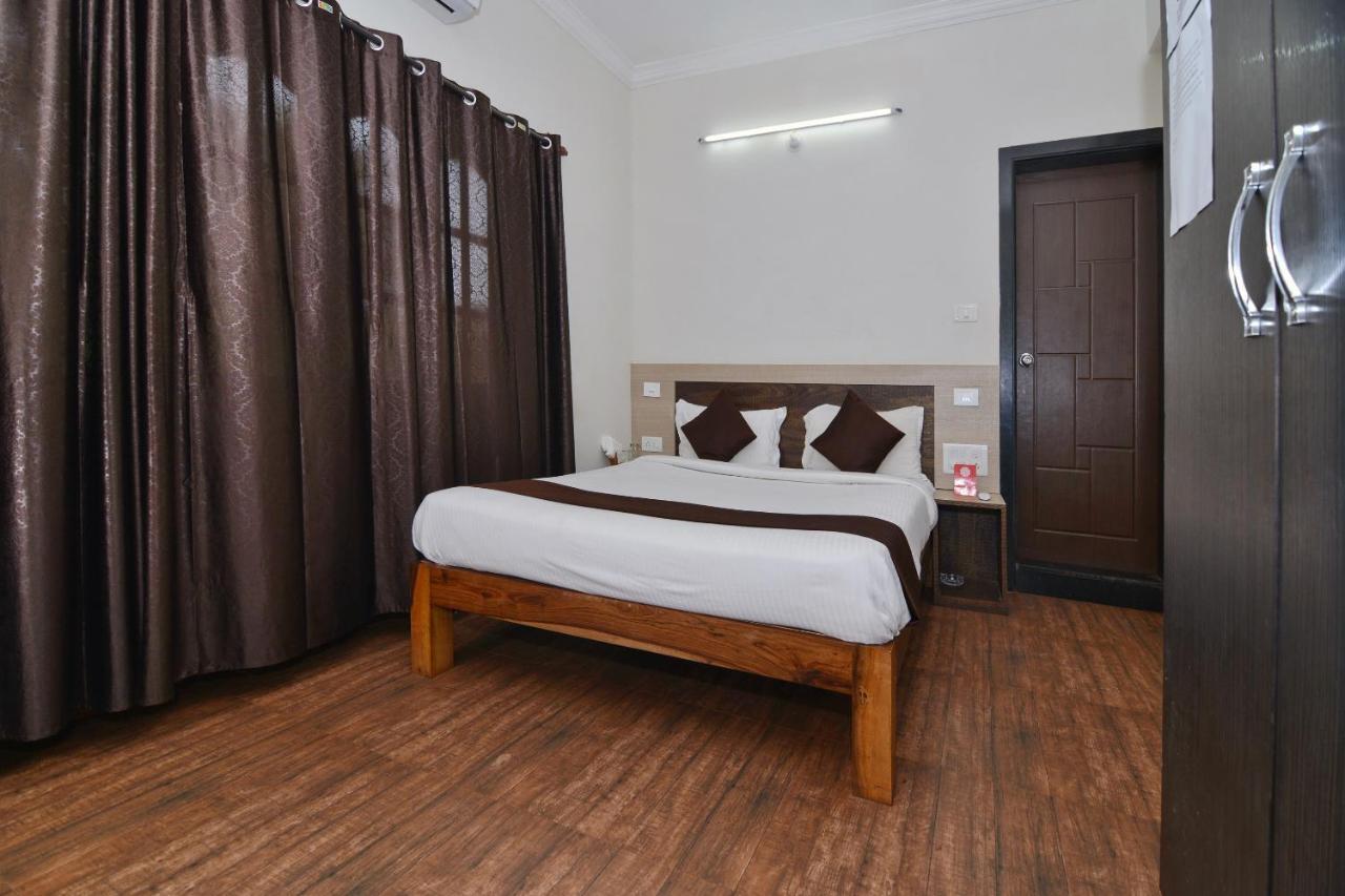 Oyo 10174 Kanta Guest House Бага Экстерьер фото