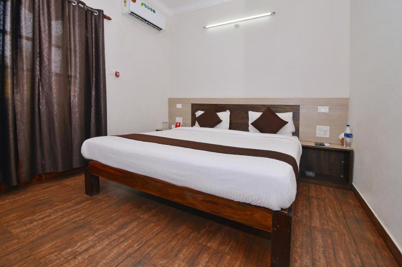 Oyo 10174 Kanta Guest House Бага Экстерьер фото
